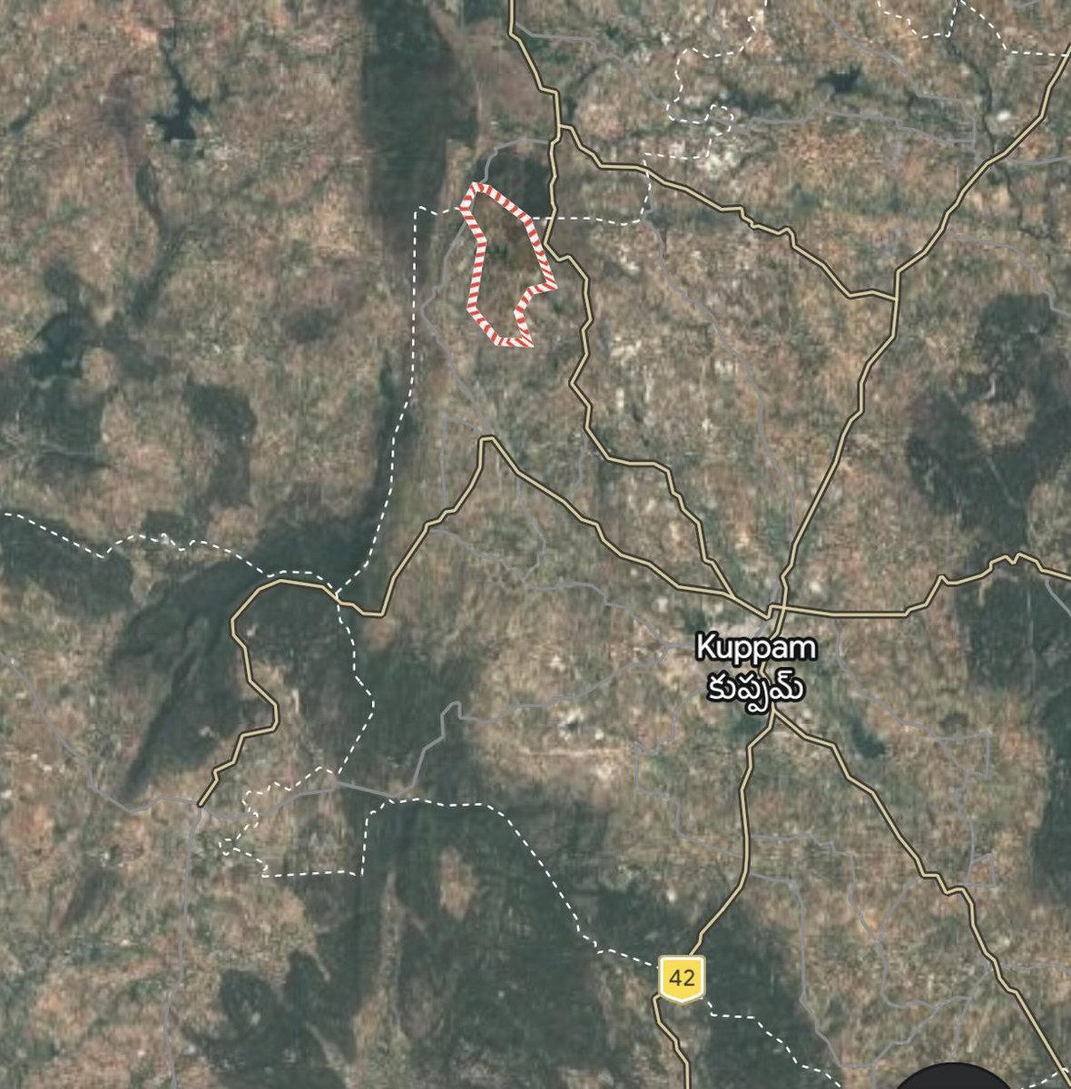 Aptwincities's tweet photo. Thank you for the first mega footwear/textile park in AP. the news is they want to expand to 20k jobs in three phases. 

why is it 18km away from kuppam town ?  Are you shifting the town.

How do 15k/20k people travel daily ? why is it not close to kuppam with 32000 population? https://t.co/suK9SUz0ID
