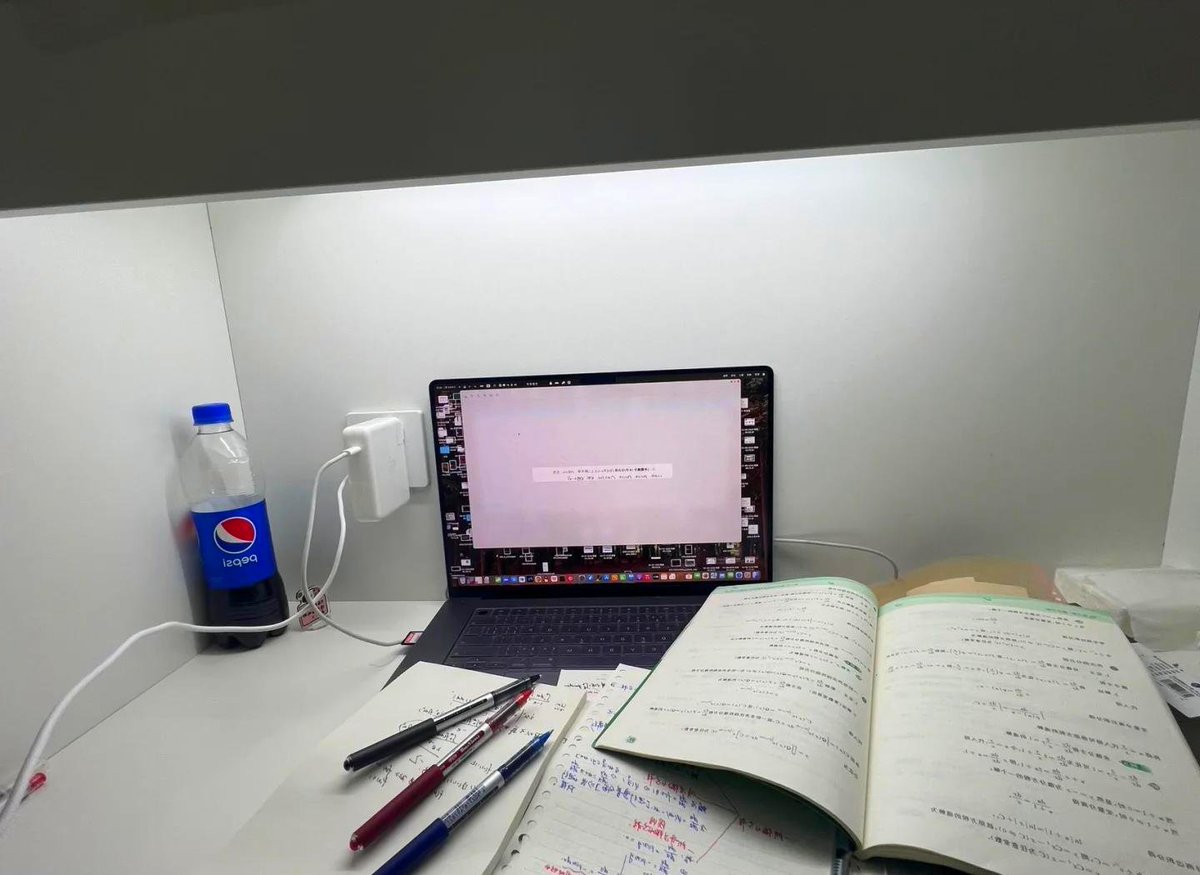 Jose_Guilhon's tweet photo. Just got my final ACCA (F阶段) results — all 4 papers passed!  Grateful for late-night study sessions and proud to take another step toward my finance dream. https://t.co/EJCKqenj95