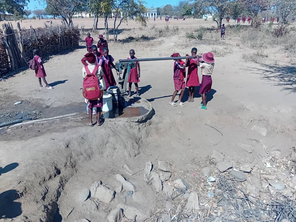 UNICEFZIMBABWE's tweet photo. Zimbabwe has made remarkable progress for children through education, immunisation, clean water, sanitation and protection services. But these gains are under pressure. The #OneStep Campaign calls on all of us to take action to protect and build on this progress. #ForEveryChild https://t.co/ZgQWGh6vhi