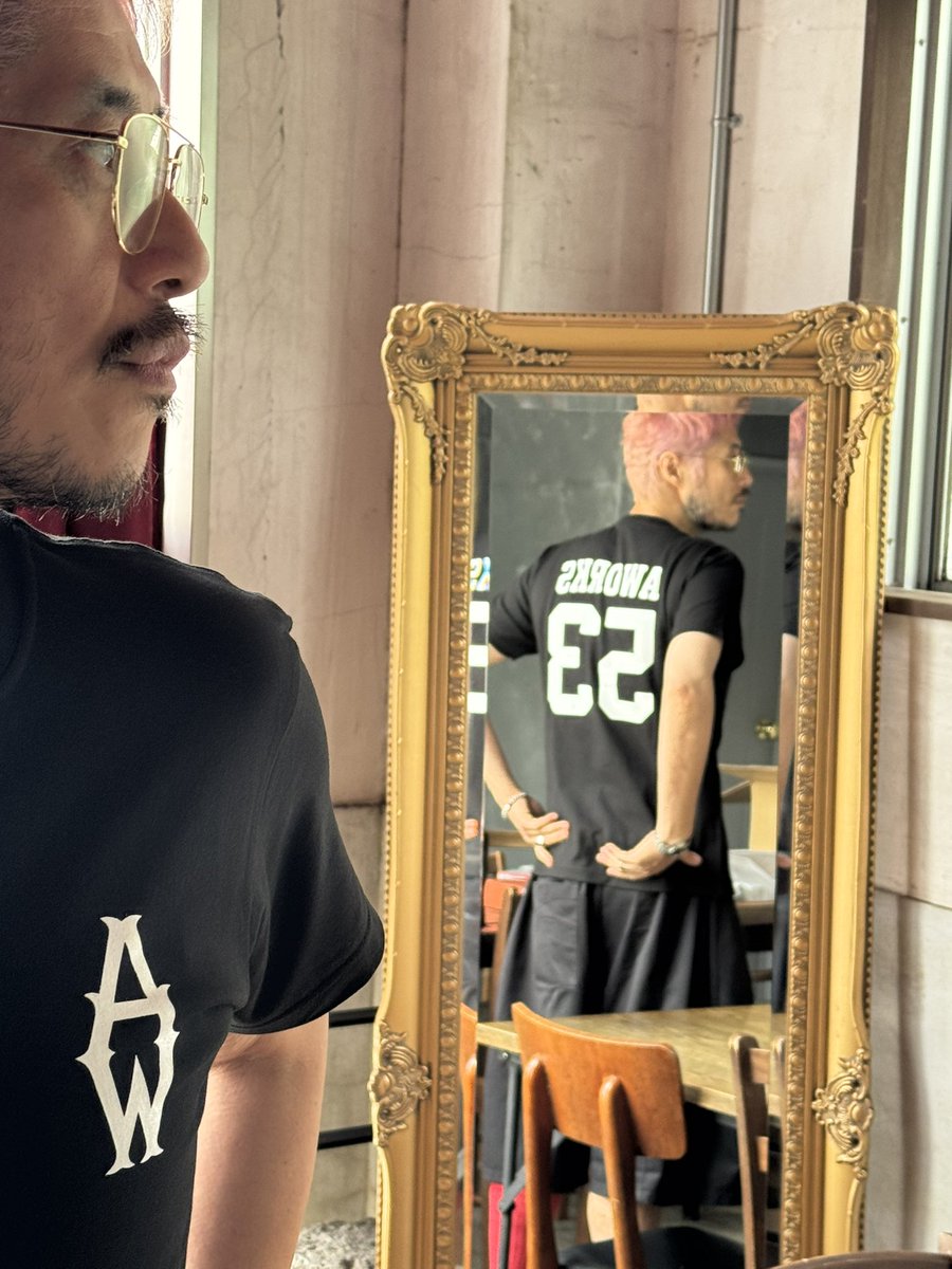 AzzurroCafe's tweet photo. AWORKS Tシャツ
トレンドたっぷり販売します！
S.M.L 販売します！
7/11土曜日　うなぎチーズケーキ、焼きとうもろこしチーズケーキとともに販売します！ https://t.co/TdPZF3kcRx