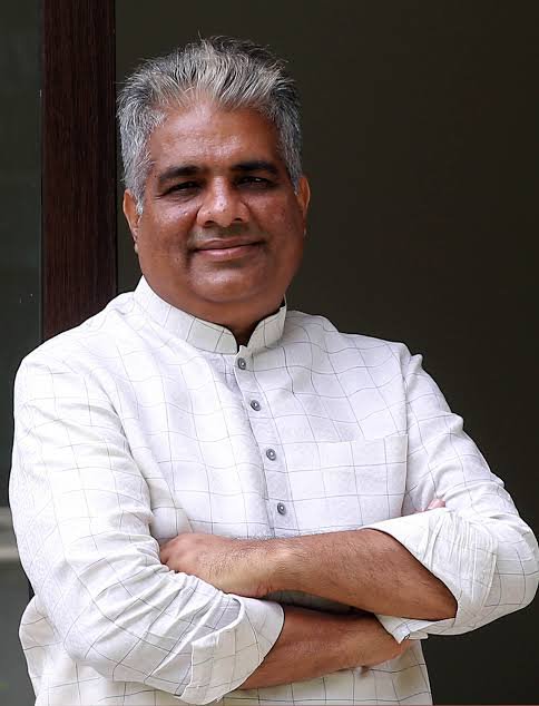 PawanPatidarBjp's tweet photo. केंद्रीय मंत्री, वरिष्ठ नेता, कुशल संगठक श्री भूपेंद्र यादव जी को जन्मदिन पर हार्दिक शुभकामनाएं।
मां भादवामाता जी से आपके दीर्घायु-शतायु जीवन की मंगलकामनाएं।

@byadavbjp जी https://t.co/NWkG93xYp0