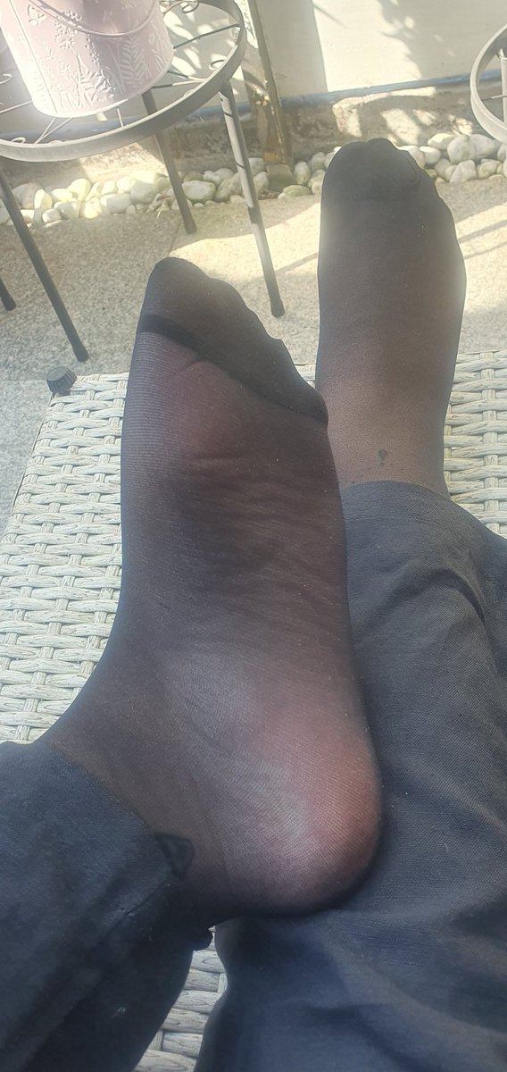ChristinaM4446's tweet photo. Guten morgen 🤗 welch schöner Tag für euch meine Füße in Nylon zusehen. Ihr wisst ja was ich gern hätte☕ #feetfindom #nylonfetısh #nylon #nylonstrümpfe #nylonstrumpfhosen #zahlsklaven #paypig #paypigwanted #göttin #herrin #zahlsklave #geldherrin #getragene #footfetısh https://t.co/5JvNP817i8