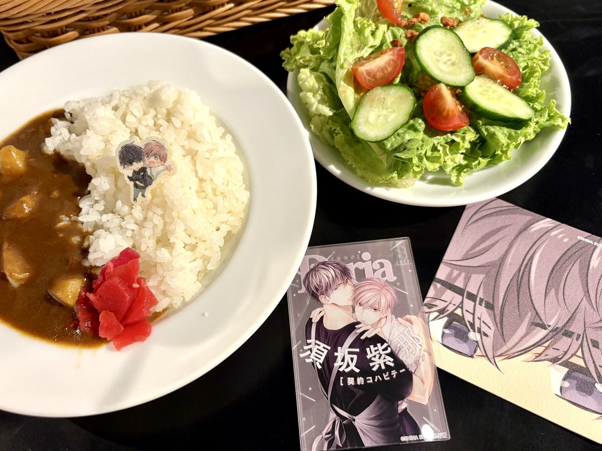 G_Walker59's tweet photo. Daria × SMILE BASE CAFE
さっそくBLTのアクスタ連れてった🥰
コースターと表紙クリアカードかわいい🥳❤︎メニューも美味しかった！ https://t.co/LGQW2hktEv