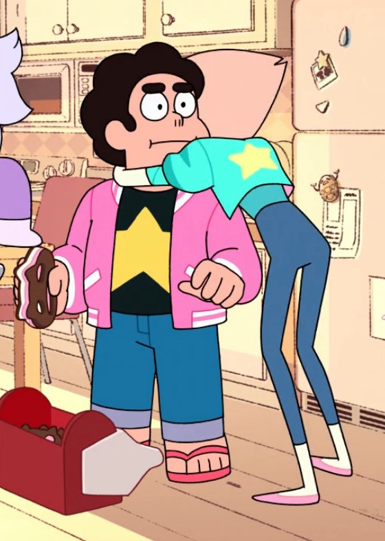 kissesforpearl's tweet photo. the star on the back of pearl’s jacket just instantly gives me a hit of dopamine idk why. just look at it https://t.co/jTwOj8E3l1