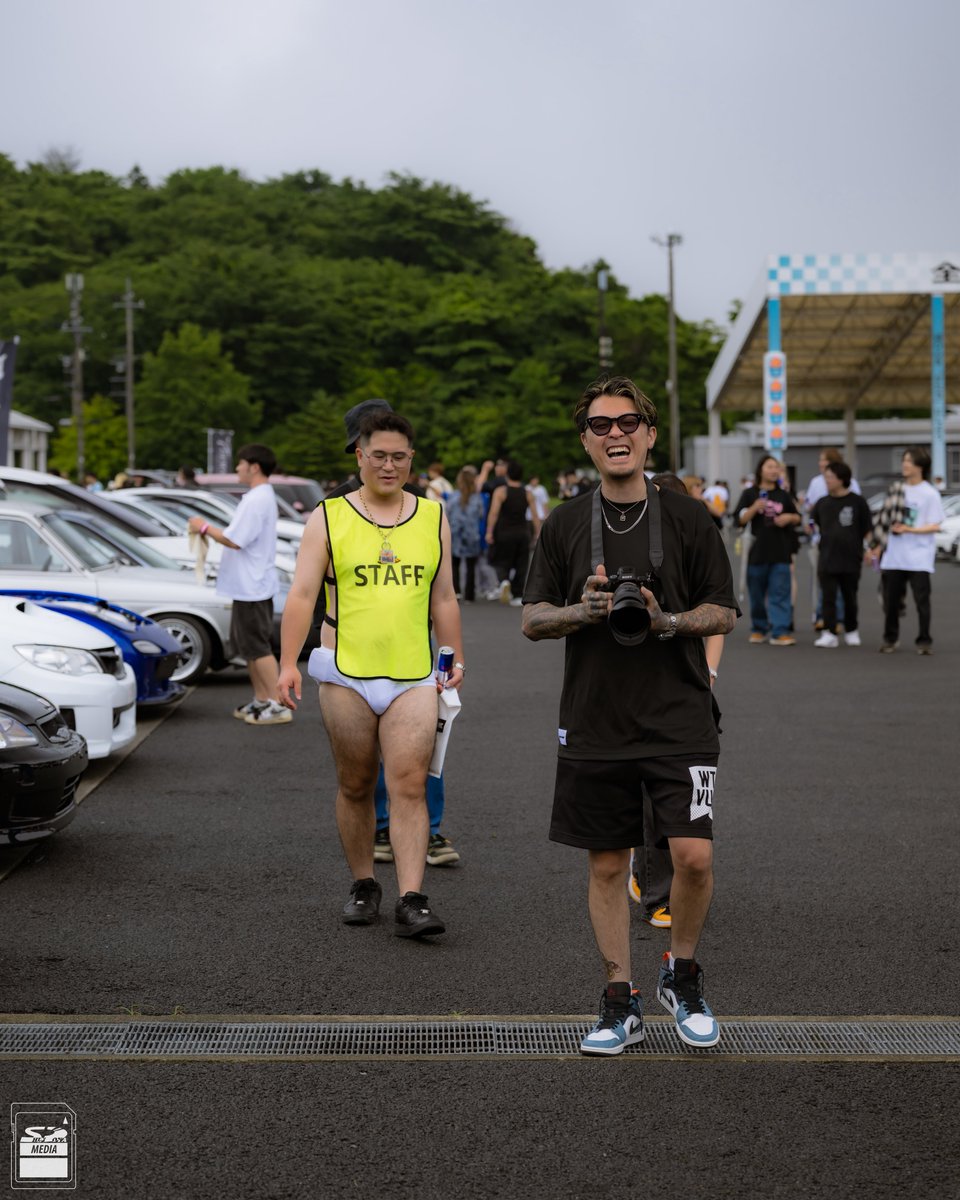 shin_doya's tweet photo. #Carflix5 会場内の写真です📸
体力切れ+雨でなかなか歩き回れずごく一部の写真しかありませんが、ぜひ覗いてみてください🙇

https://t.co/pNchG5xrAt https://t.co/MwWx8L473t