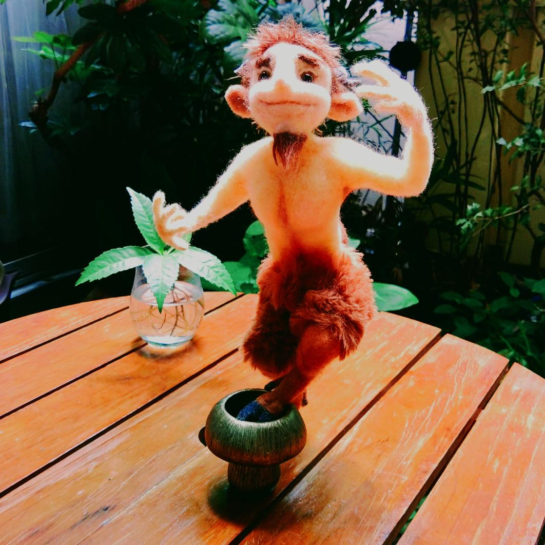 Nrk0mlle9KmrBtc's tweet photo. #RobinGoodfellow  #fairy　#羊毛妖精　#妖精　#イギリスの妖精　　#ロビングッドフェロー　やっと姿になりました　けっこう可愛くなったかも　資料にしたナルニアのタムナスさんには引っ張られたかな？　w
あとは衣装と微調整です✨ https://t.co/3K8uJdKfOo