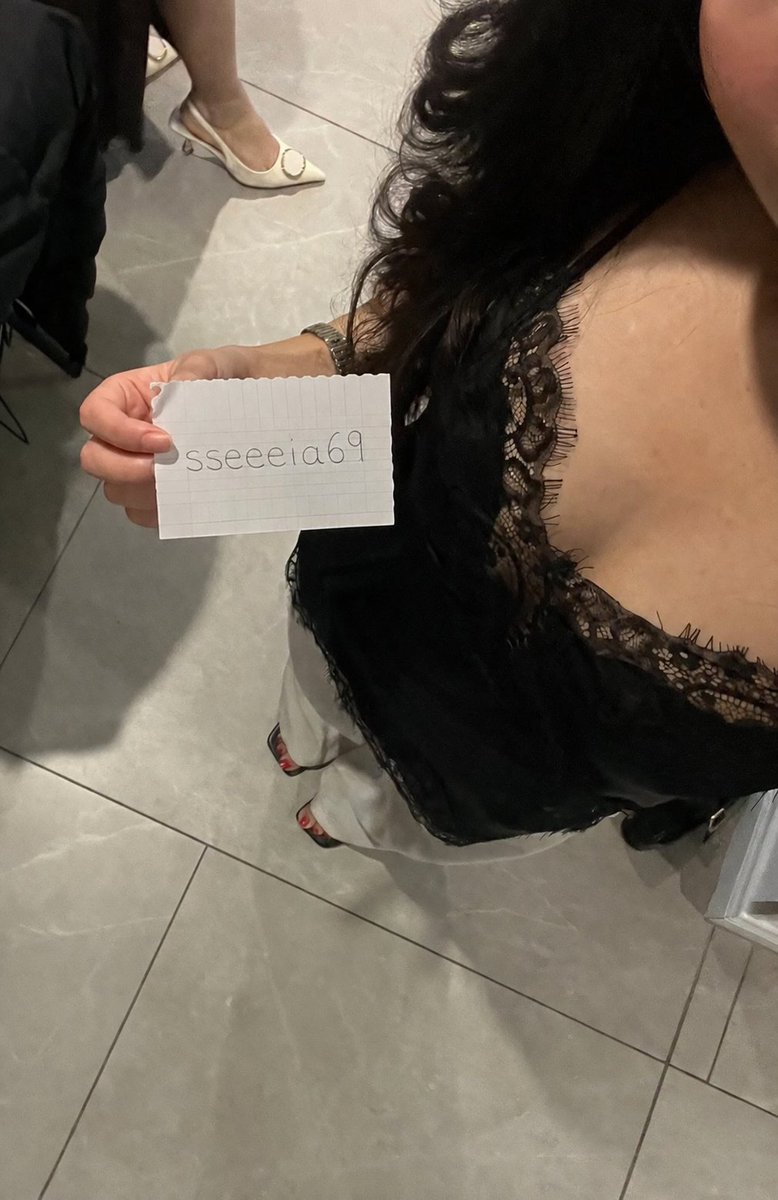 sseeeIa69's tweet photo. الي حاب يشترك يجي خاص 🔥🔥💋💋 https://t.co/L5FeJovMEk