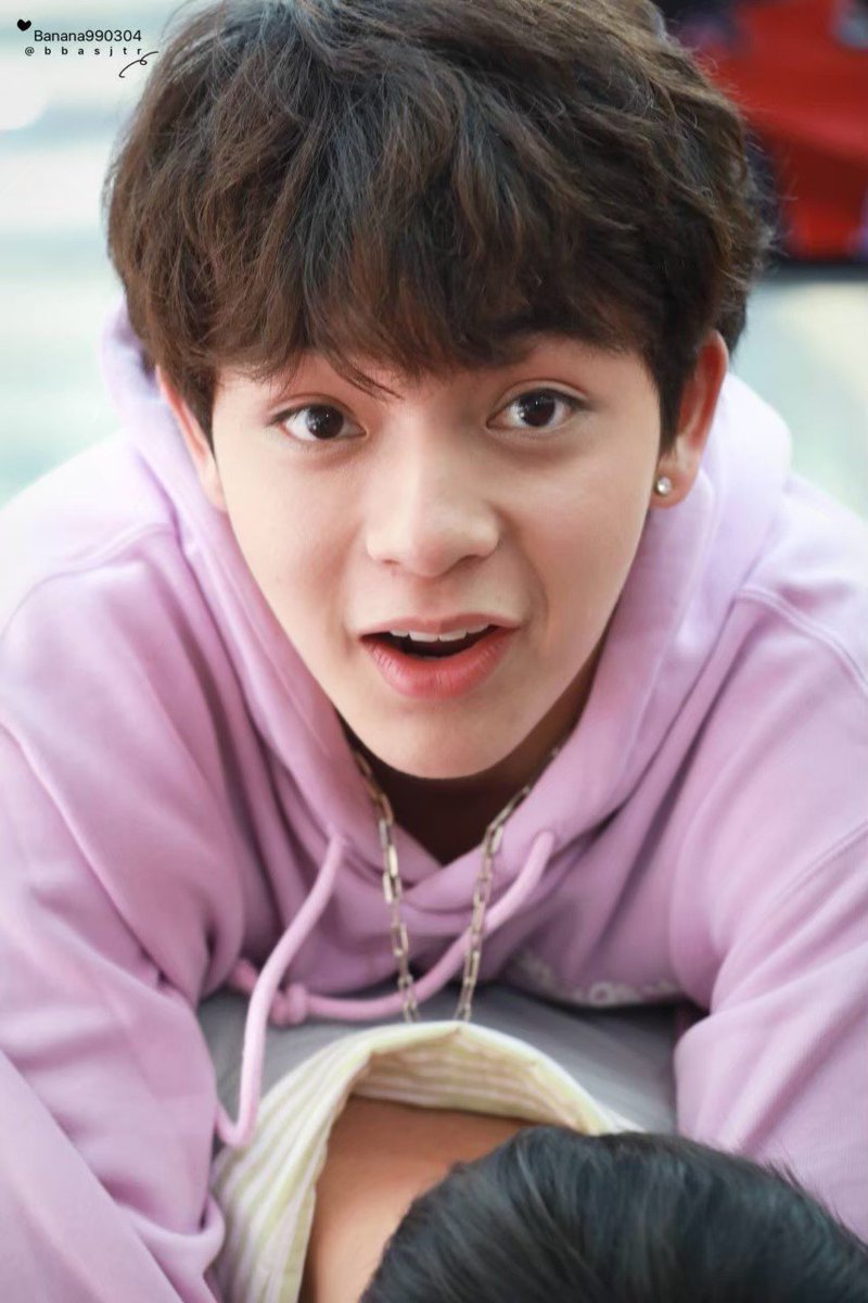 Nickknameb's tweet photo. วันอังคารสีชมปู https://t.co/i7jauBHYgG
