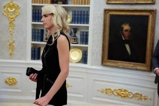sarrah_bellus's tweet photo. What sort of mental illness would cause a 34-year-old woman to fall in love with an 80-year-old narcissist who shits himself?????? https://t.co/syguMJ8dNh