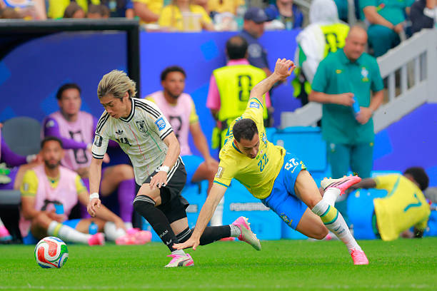 JPNImages's tweet photo. Junya Ito 🆚️ Brasil 
#伊東純也 #SAMURAIBLUE #サッカー日本代表 https://t.co/N8wzVPW9SA