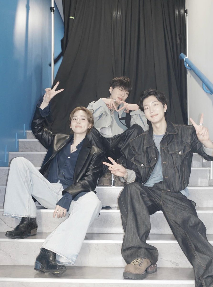 ahnwinner's tweet photo. 이 미남들 뭐지.. https://t.co/H5853RlvS6