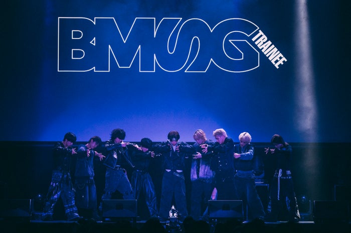 modelpress's tweet photo. 【BMSGショーケース】

STARGLOW・ふみの・BMSG TRAINEE
圧巻のステージで魅せる🎤

SKY-HIも才能を絶賛✨

📝レポート
https://t.co/Vb2BTKCpvU https://t.co/QHvaYNqst5