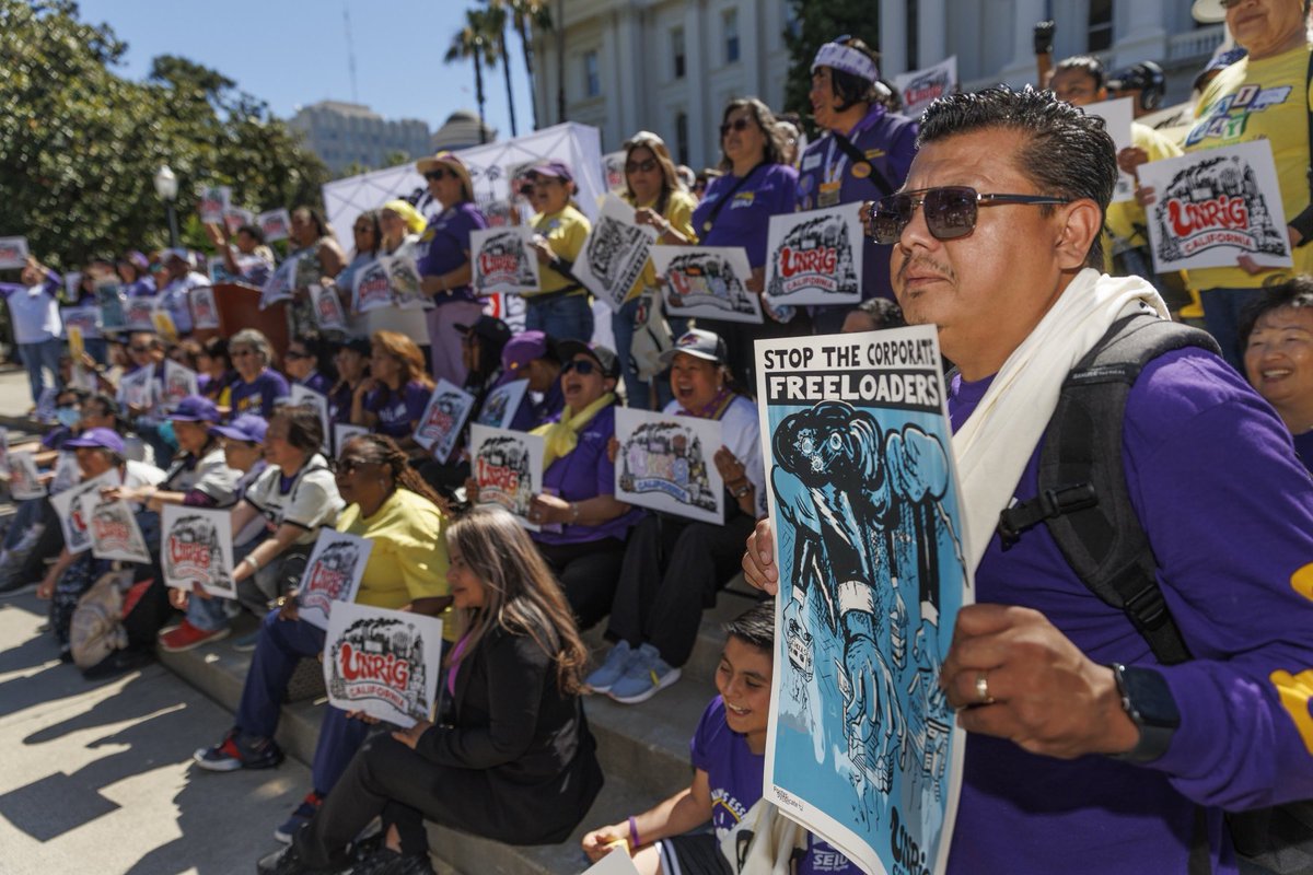Jess_Bartholow's tweet photo. Proud to be part of a united coalition of workers, organizations, advocates and legislators that build a #CaBudget that protects Medi-Cal & CalFresh eligibility, funds our hospitals, and creates the pathway to make corporations pay their Fair Share. #UnrigCA https://t.co/HNYmYtLeo1