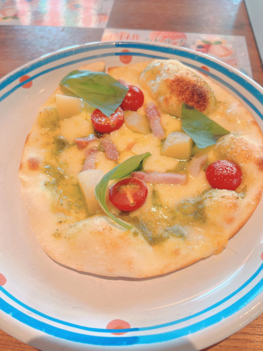 choco_325's tweet photo. フェイシャルエステ終えて一人ランチ🙌さっぱりしたの食べたくて冷製パスタ求めジョリパにした🍝✨スモールピザも食べてしまった🍕🤣 https://t.co/VAcTclPeQV
