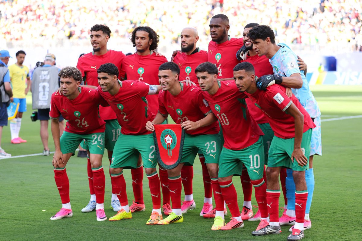 iih4u's tweet photo. يدخلون المباريات ودايم هم الطرف الأفضل 
صفر خوف من اي منتخب يقابلونه 
قابلوا البرازيل وهولندا وكانوا دايم هم الافضل بمجريات المباراة

احتراااااام ❤️ https://t.co/tdWjgol9Yj