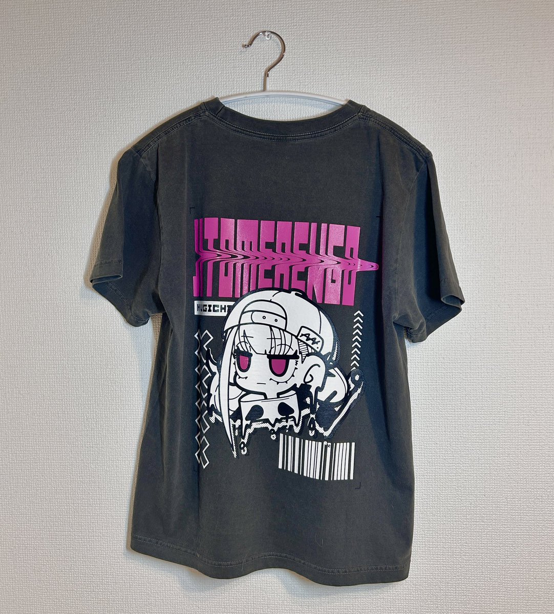 _mugi_com2's tweet photo. Tシャツ届いた！可愛い…！🔥 https://t.co/wKeSxl9w3A