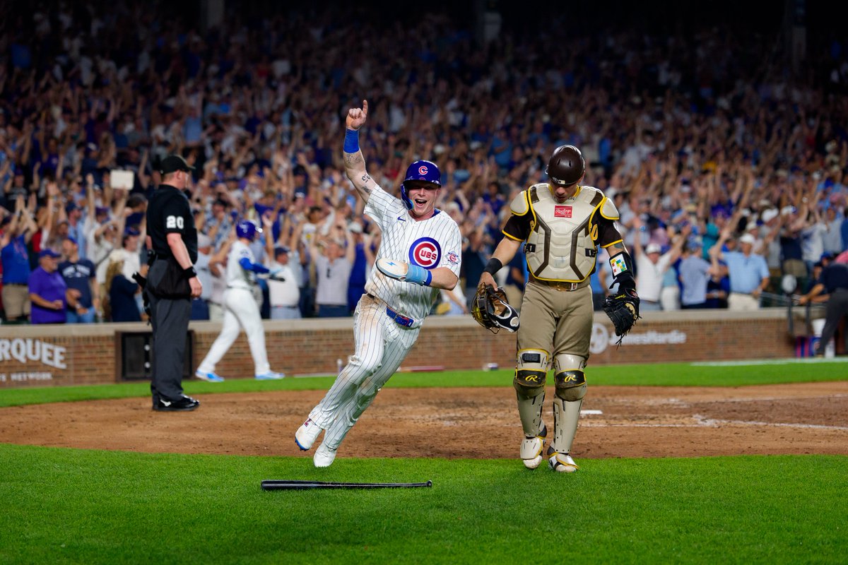 Cubs's tweet photo. the kind of photos you don't scroll past. https://t.co/MCjcuBPCRB