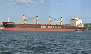 Granma_Digital's tweet photo. 🚢ǀ Unas 15 mil toneladas de arroz🍚,  correspondientes al segundo lote de unas 60 mil donadas por #China🇨🇳 al pueblo cubano,  arribaron al puerto de Santiago de Cuba.
🔗https://t.co/WN0VBtUFFa
#CubaNoEstáSola 🤝 https://t.co/3chZ8U2Do7