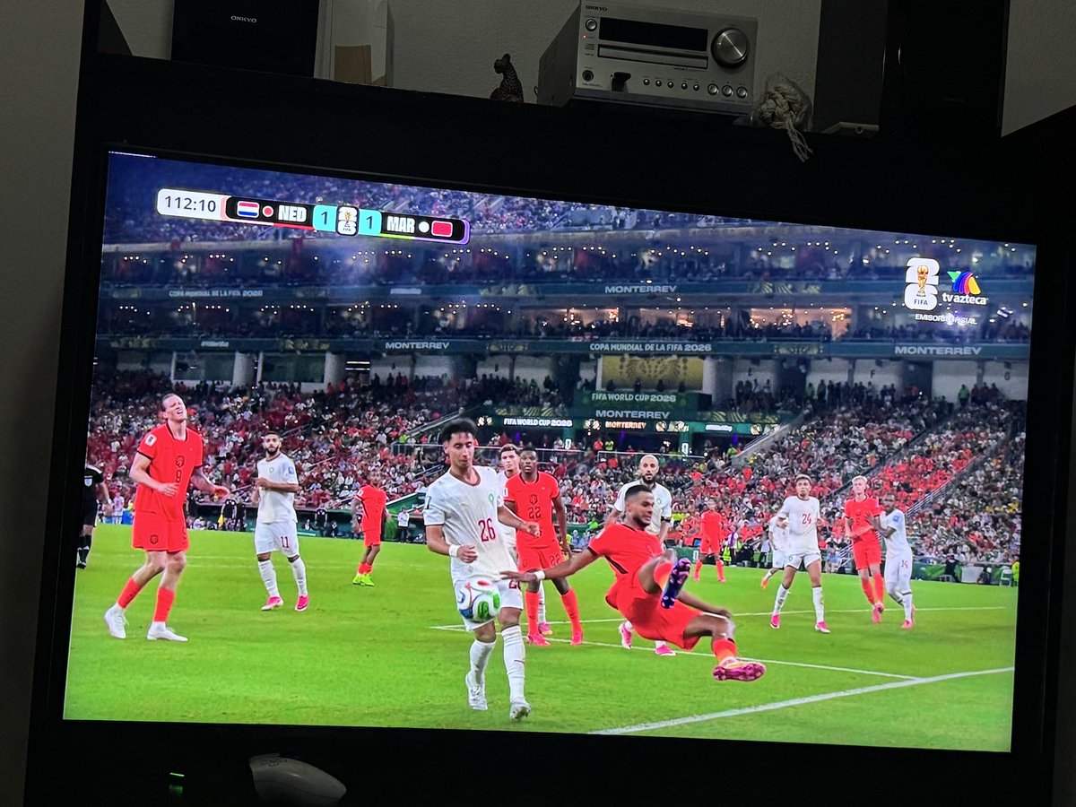 AMemo074's tweet photo. HOLANDA VS MARRUECOS.

Sin ser malinchistas qué partido tan más cardíaco. 
Ojalá la selección Mexicana juegue  mañana con ese nivel. https://t.co/rGvkDjEeOH
