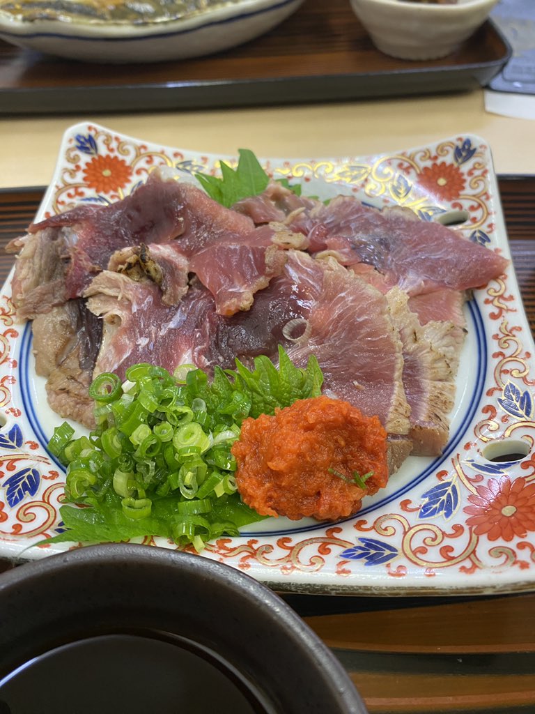 RiderElectric's tweet photo. #本日の現場メッシ 
マグロの頬肉たたき定食 https://t.co/3xqCJwhQiz