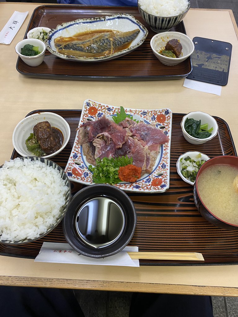 RiderElectric's tweet photo. #本日の現場メッシ 
マグロの頬肉たたき定食 https://t.co/3xqCJwhQiz