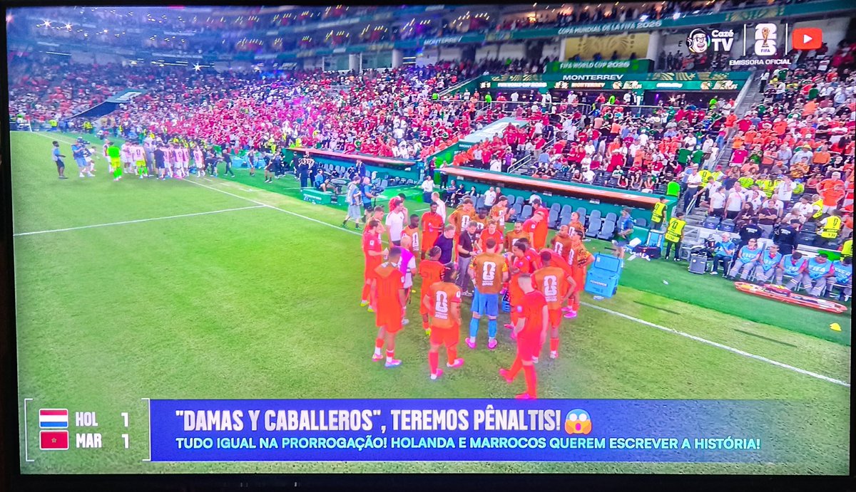 YbTerminator's tweet photo. @CazeTVOficial Eu não sabia que o idioma oficial do Marrocos ou da Holanda era o espanhol 😆😆😆 https://t.co/QLBIwaqdBX