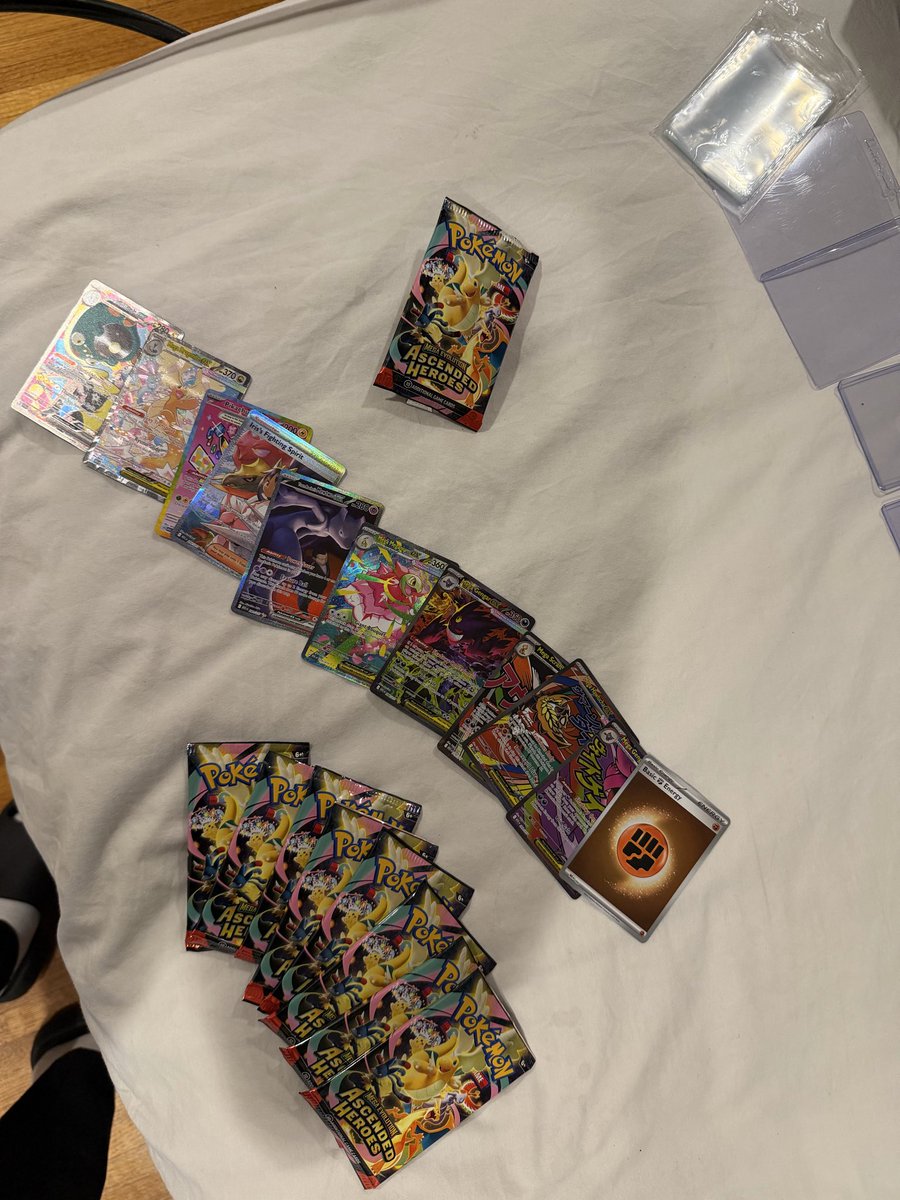 kalan927's tweet photo. Hit a God Pack from Ascended Hereos 🙏🏽💥 https://t.co/8MPCEdOdqR