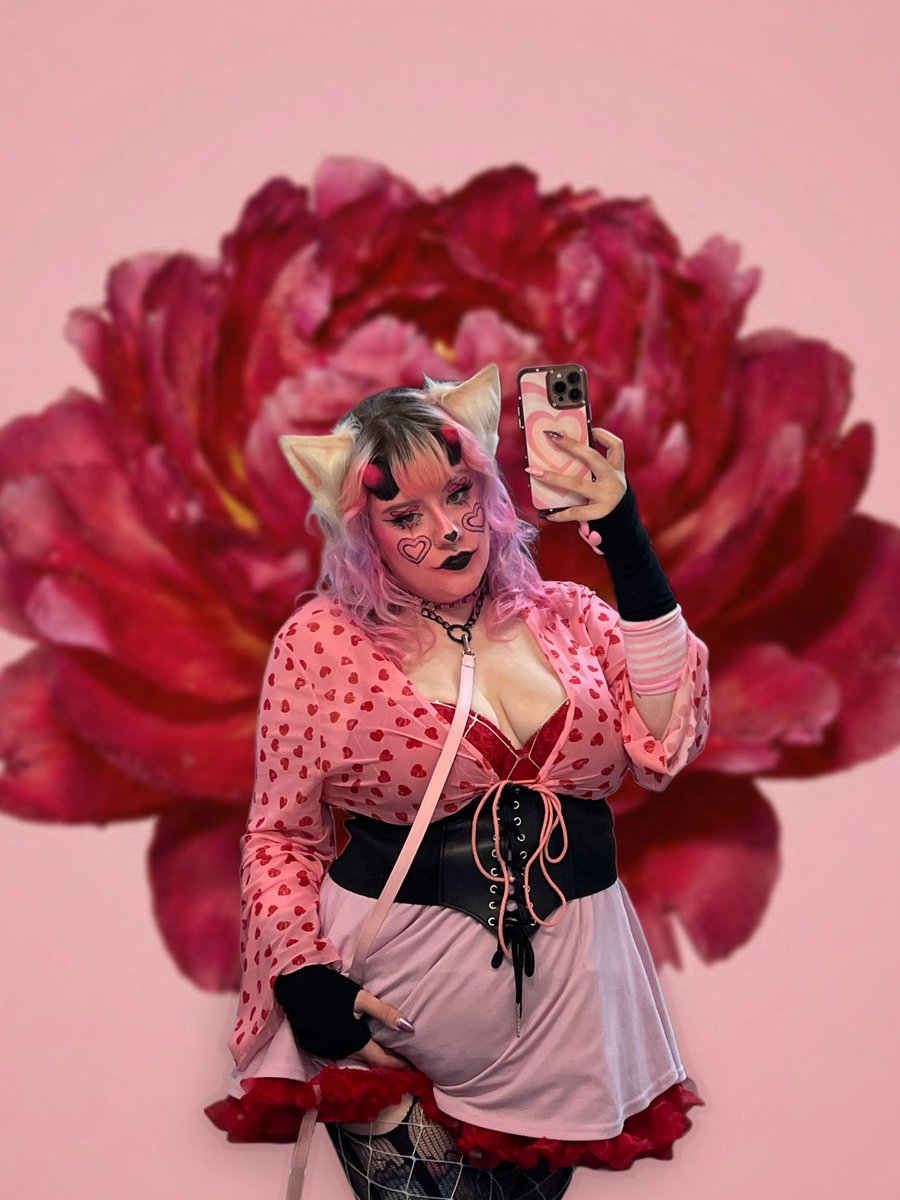 pretty_illegrrl's tweet photo. fun lil edits of my Alien Kitty🩷
#nsfwtwtًً #chubby #bbw #alternative #hot #banger #sub #submissive #switch #kitten #kitty #mommy #fatties #thick #swtwt #sw #menu #messageformenu #menudms https://t.co/fc2cH48HvK