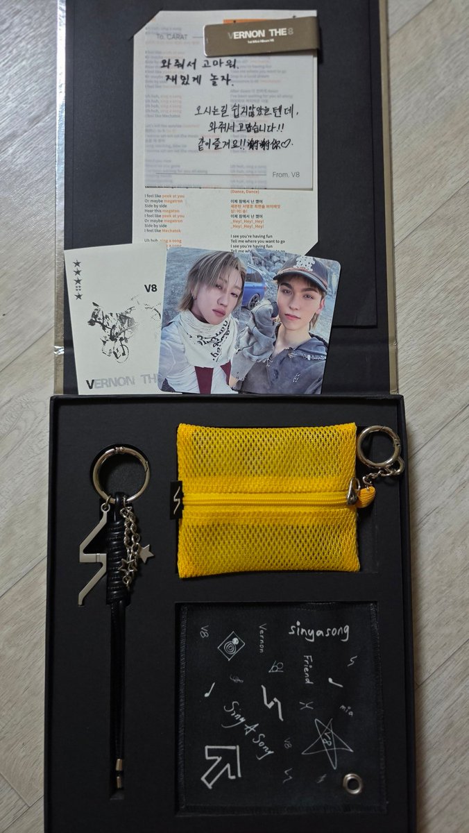 niruvana_coco's tweet photo. 세븐틴 V8 버논 디에잇 공방 역조공 키트 포카 양도 판매 Sell

역조공 키트 + 포카 포함 

20.0

포카 앨범 특전 럭드 사녹 엠카운트다운 Mnet 명호 한솔 사전녹화 svt seventeen https://t.co/SVJIPTlOFE