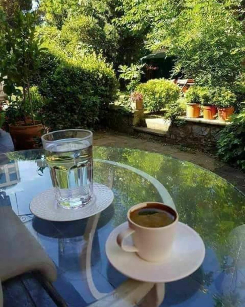 ebrahim54413's tweet photo. عبارات  الحب  هي  تلك التي  تنبع من  القلب وتلامس  الروح  بعمق  وصدق .🌷⚘️ https://t.co/np4wyZDq8b