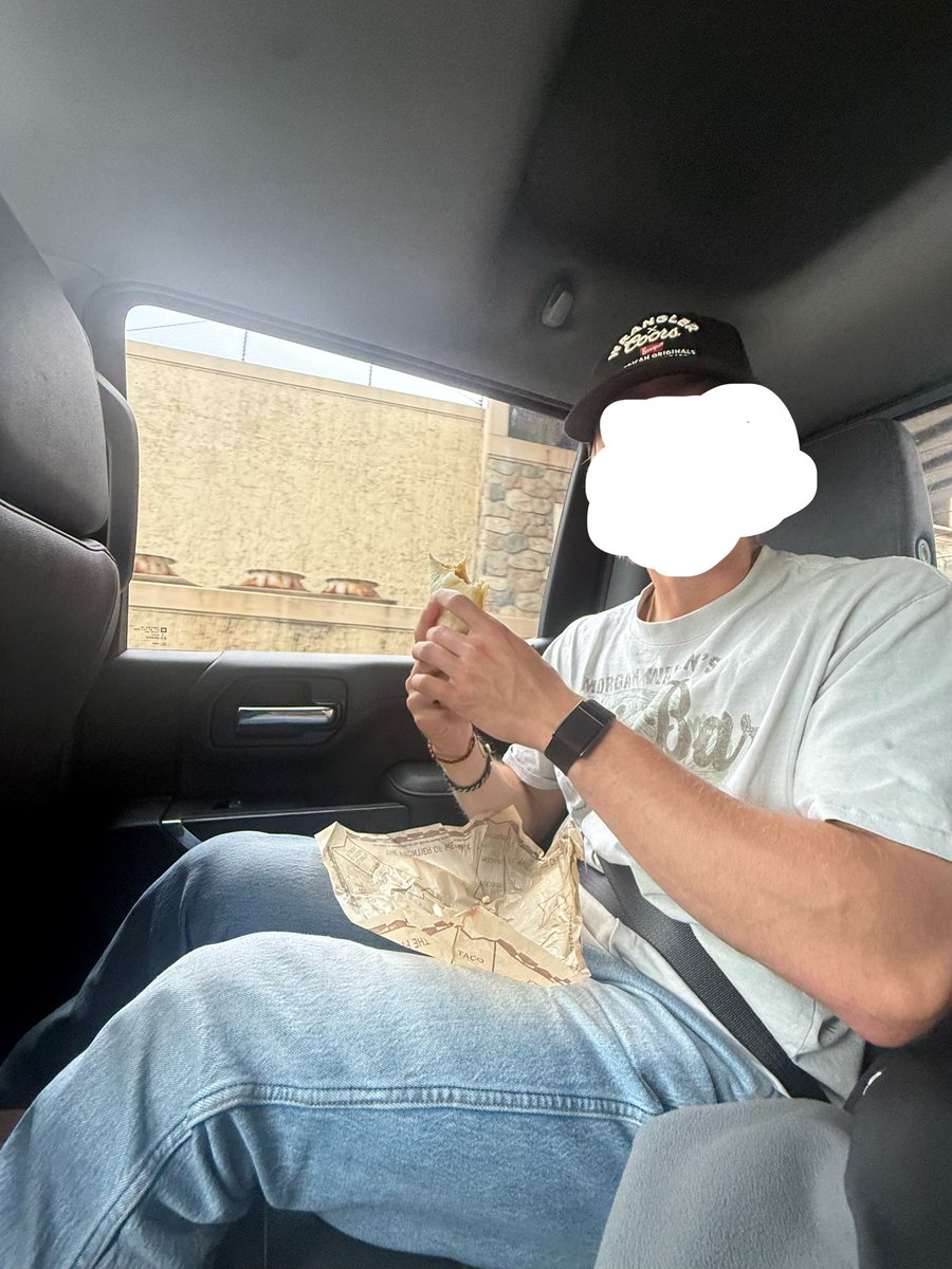 NDSULION's tweet photo. Hungover taco John’s experience. (The drive through cashier was a walking plan B) #chud #stung https://t.co/qyiW0u09Ha