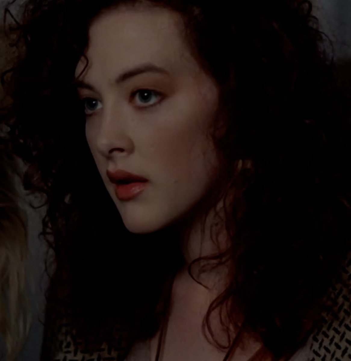 TheRegalQueen's tweet photo. The always beautiful #JoanCusack with her natural red curls in #AllNighter https://t.co/KKS0YC2Ybu