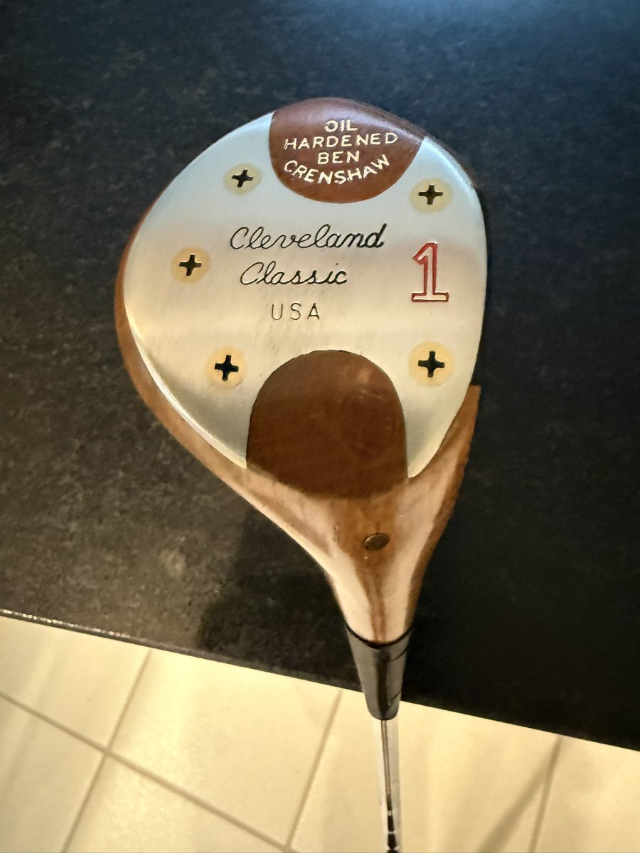 golf69ski88's tweet photo. David Bass did a great job restoring &amp; reshafting this Cleveland Classic Ben Crenshaw for me.  Can’t wait to tee it up! #persimmon #rollback #classicgolf https://t.co/G5DqPca9nl