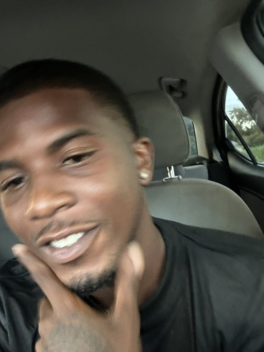 48jayyyy's tweet photo. Ian post on here ina min #fyp https://t.co/pgNHUTiv3m