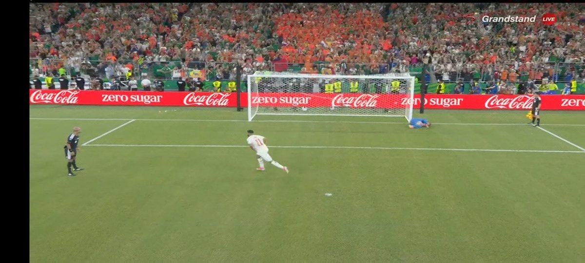 EDETAN5's tweet photo. Netherlands are out https://t.co/9jMKW4tL4s