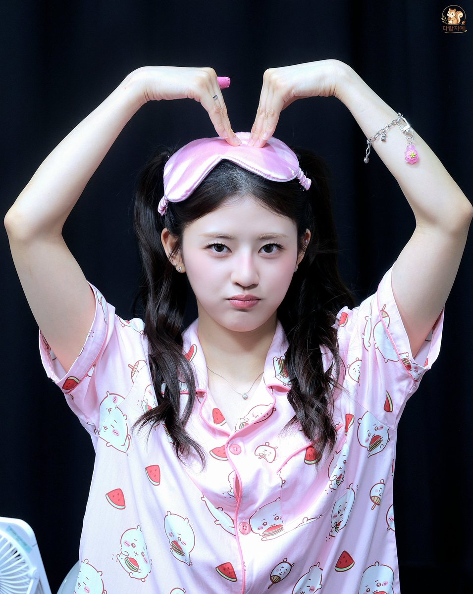 KIIRASJiYe's tweet photo. #키라스 #KIIRAS 
#하린 #Harin 
키라스 민주 💝 
260628 일
팬싸인회 
오늘도 많이 좋아해 ��� https://t.co/9A3CnVua96