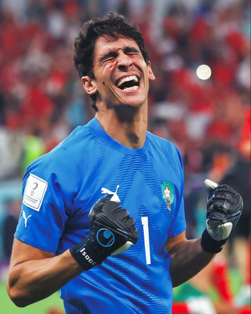 CFC_OBED's tweet photo. Yassine Bounou appreciation post ! ❤️ https://t.co/Ewez2W41WA