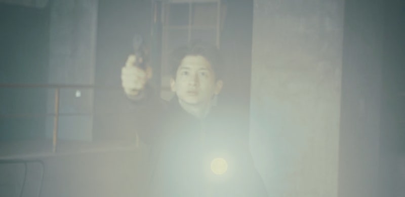 solracinema's tweet photo. 7화: 진군

ㅋㅋㅋㅋㅋㅋ직전 게시물에서 타카시 욕 ㅈㄴ했는데 사과하네
응 그래도 니가 찌질하고 강약약강에 폭력남이란건 변하지 않아 어림도 없지 어디 전달하는 사과로 퉁칠라고

그나저나 요리유키의 행실이 이제는 이해가 안 되는 수준이라서 뭔 말을 못 하겠네 도청 날려서 약 200명 실종 이건 일반인들이 훨씬 많을 거고 드라마 마무리에 싱크홀 만든 것도 거진 일반인일 거고... 이 정도면 그냥 학살 아님? 이 악몽 끝내겠다고 다 죽이고 다니네;

남마루는 큰 힘을 갖더니 살짝 위험해졌나 능력 조절에 문제도 있어 보이고 자기도 모르게 사람 죽이려 하고.. 저것도 부작용인가?