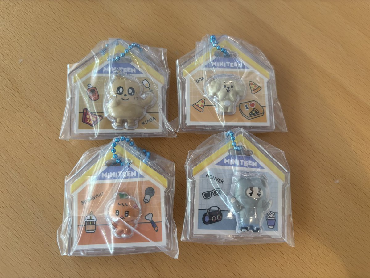 baroto_moon's tweet photo. SEVENTEEN セブチ MINITEEN ミニティーン パッケージチャーム　グミ 交換

譲 ミンギュ ドギョム スングァン バーノン

求 エスクプス ジュン ウジ ミンハオ 

郵送のみ
纏めて優先
お気軽にお声掛け下さい☺︎ https://t.co/TSebWoGmVo