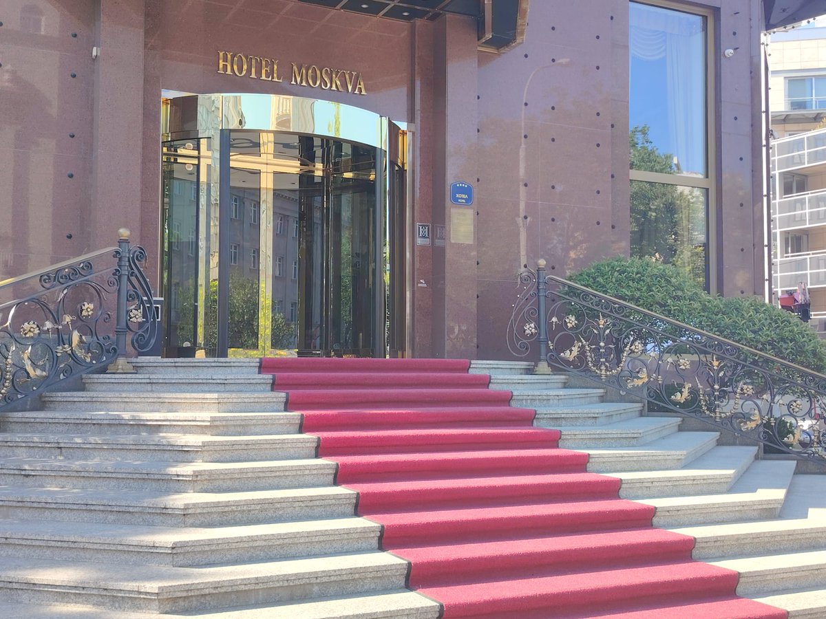 Borova_suma91's tweet photo. Još jedan prelep dan u hotelu #hotel #moskva #odmor #opuštanje #odmor #uživanje #odmorzadušu https://t.co/lV9cbHsSS1