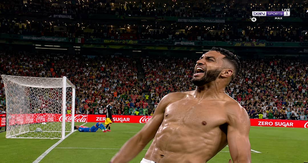 Nwrh9999's tweet photo. تبغون الزبده؟ 
ليت لاعبينا يتعلمون من منتخب المغرب ويصيرون بنفس الروح والحماس 🇸🇦🔥

الف مبروك للمغرب ♥

#ديما_مغرب  #المغرب_هولندا https://t.co/ZFlISy3feb