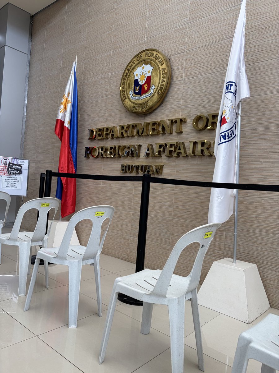 cat1987_shadow's tweet photo. Hello Butuan! 

Pa renew ta passport kay unsaon nlang galit na si AFAM why d pa ako nag process hehe. https://t.co/hNOMpqYQtT