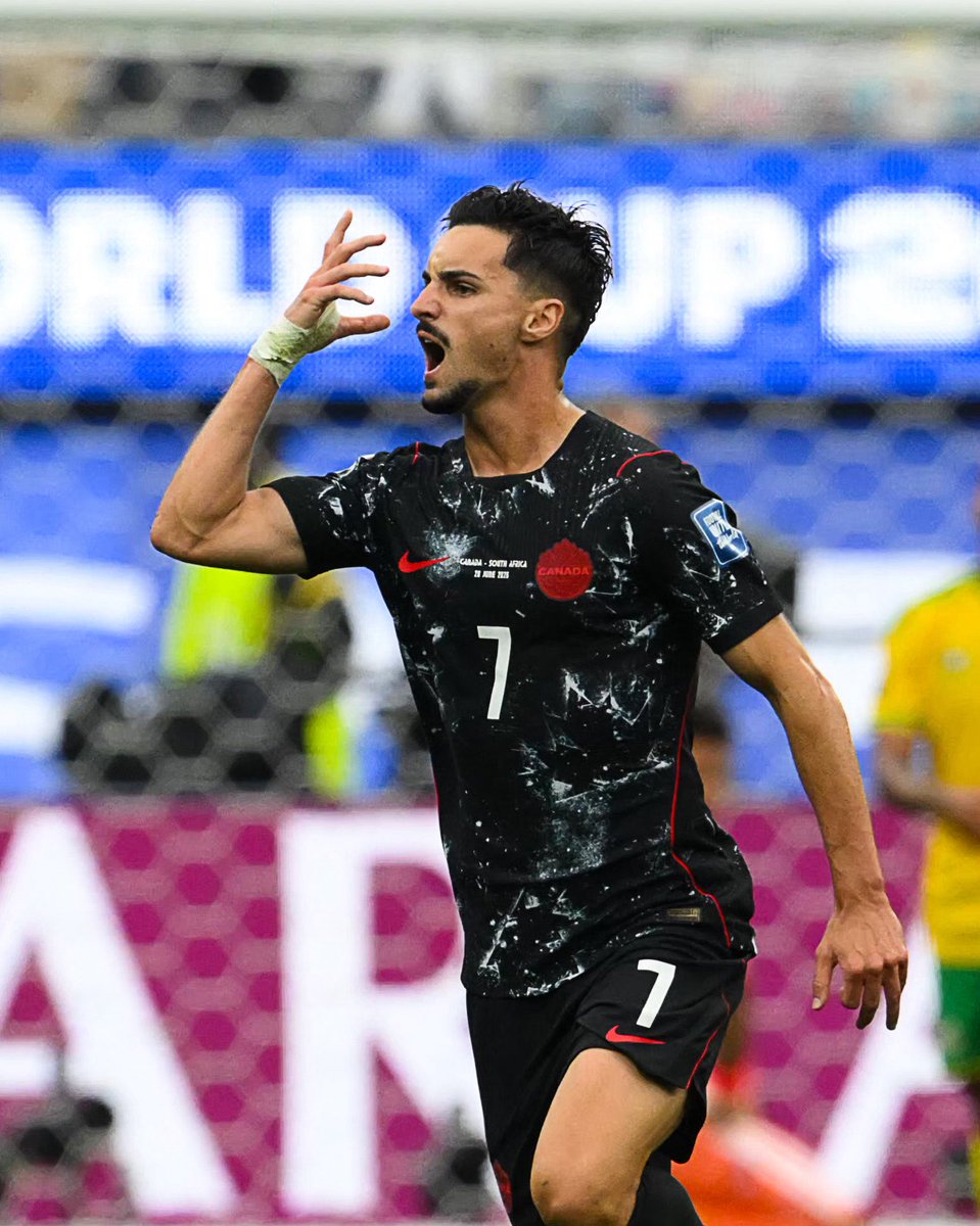 FaktaSepakbola's tweet photo. 🇨🇦 𝐊𝐀𝐍𝐀𝐃𝐀 vs 𝐌𝐀𝐑𝐎𝐊𝐎 🇲🇦

🔐 Pertandingan babak 16 besar resmi terkunci!

Satu tiket menuju perempat final akan diperebutkan saat Kanada dan Maroko saling berhadapan di Houston pada 5 Juli mendatang. 👀🏆

#FIFAWorldCup https://t.co/a3GNzG3daC