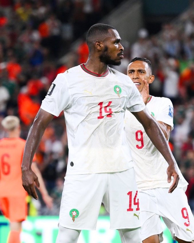 FaktaSepakbola's tweet photo. 🇨🇦 𝐊𝐀𝐍𝐀𝐃𝐀 vs 𝐌𝐀𝐑𝐎𝐊𝐎 🇲🇦

🔐 Pertandingan babak 16 besar resmi terkunci!

Satu tiket menuju perempat final akan diperebutkan saat Kanada dan Maroko saling berhadapan di Houston pada 5 Juli mendatang. 👀🏆

#FIFAWorldCup https://t.co/a3GNzG3daC