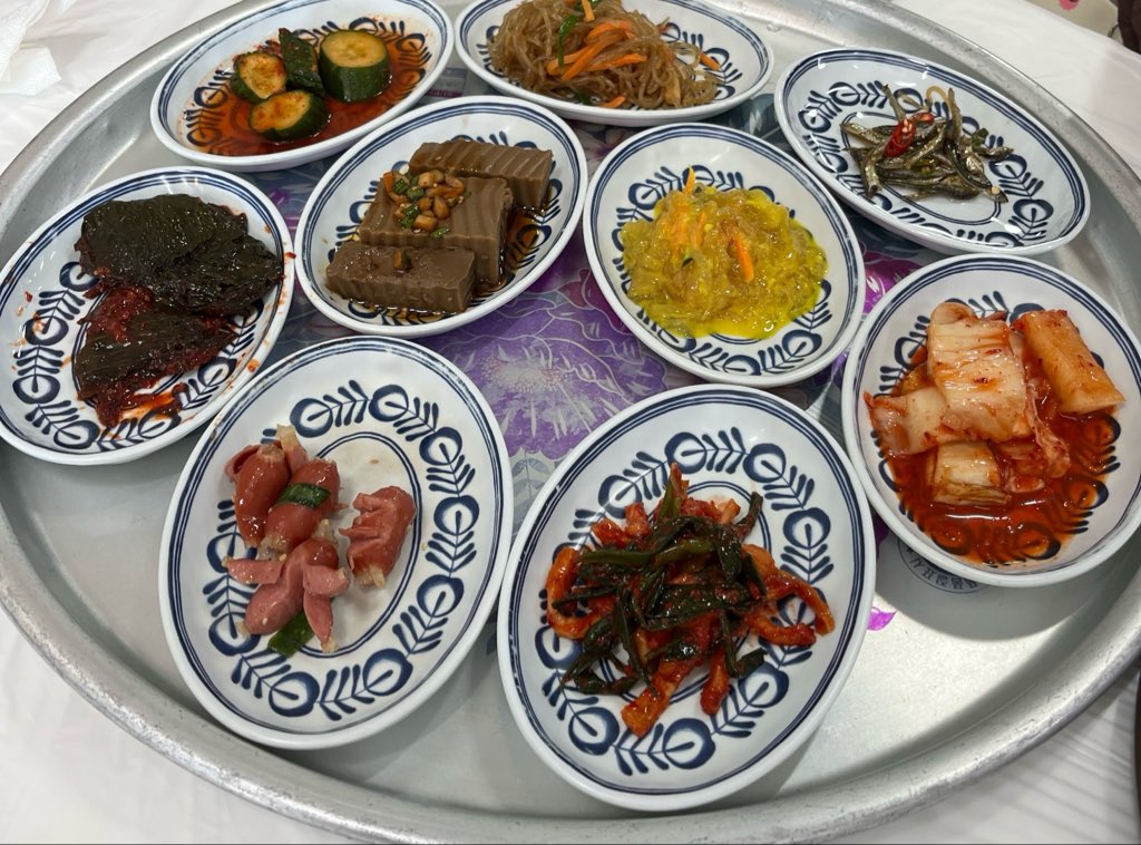ur_roogie's tweet photo. 반찬진짜 울 할미픽(p) https://t.co/3CSZwLC8Rb
