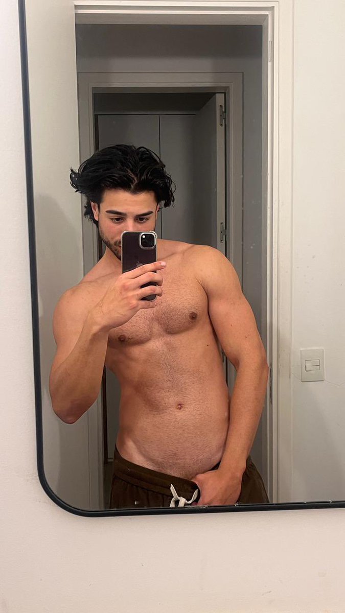 alexxhim0's tweet photo. still up https://t.co/j17eG26GkB