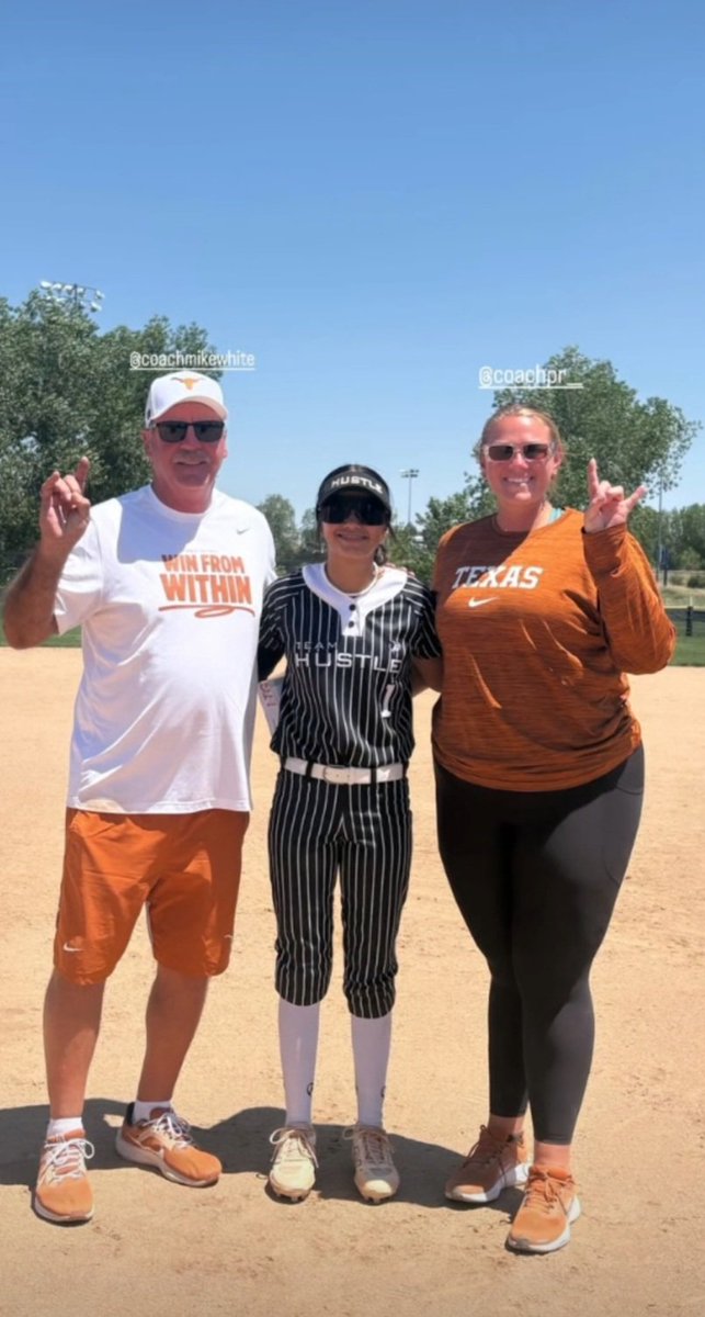 TeamMatuz3309's tweet photo. Colorado Sparkler 🥎🔥 Camps + showcase games complete. This team is battling every opportunity. Pool play starts tomorrow—let’s go. @TCSFastpitch @triplecrownspts @D1Softball @SoftbalAmerica @seattleusb @TexasSoftball @CalSB
@COSparkFire
 #recruiting #2029recruit #2030recruit https://t.co/KHxy7cDbht