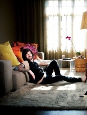 suiteehearts's tweet photo. imagine…
coming home from a long day of work to see Joe on the floor in a suggestive pose https://t.co/lZMsQ8VrmM