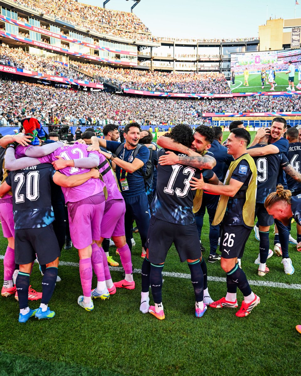ChloeDubiosl's tweet photo. Quel moment pour le Paraguay… des tirs au but contre l'Allemagne et ils ont gardé leur sang-froid! 😱🇵🇾 Le football est parfois complètement fou! #ALLPAR #CoupeDuMonde #Choc #ALLPAR https://t.co/RfyaCLVFUv