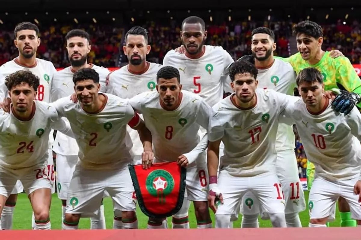 iEng_Mans's tweet photo. منتخب #المغرب في 2022 كان يكتفي بالدفاع مع هجمات خاطفة ويسحب المباراة لضربات الترجيح 

في #كاس_العالم_٢٠٢٦ نسخة مختلفة 
تستحوذ وتضغط وتحجّم الخصم مهما كان تاريخه ‼️
ألف مبروك للمغرب ولكل العرب 
#ديما_مغرب 👍🏼
#Dimamaghrib
#المغرب_هولندا https://t.co/bE1nUVWngq